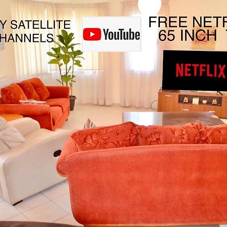 Giorgos Large Size Apartments -Family Friendly With Free Parking And Yard Views Ираклион Экстерьер фото